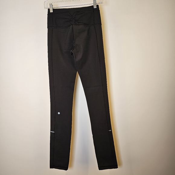 Lululemon black tights full length leggings feat. reflective trim size 4 US - Picture 3 of 8